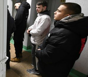 У Росії хочуть забирати чоловіків до армії, незважаючи на кількість дітей