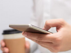 Якщо зависає додаток в телефоні: як це виправити