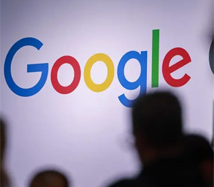 Google підміняє заголовки новин фразами ШІ: журналісти критикують експеримент