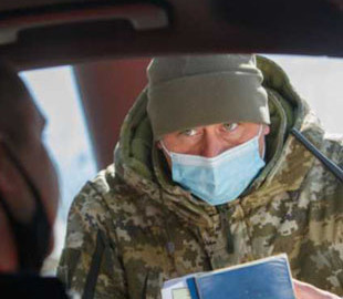 Як відбувається виїзд чоловіків, які прийняті на тимчасовий консульський облік за кордоном