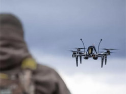 Проста та непомітна. Федоров показав нову українську станцію РЕБ для захисту від російських дронів