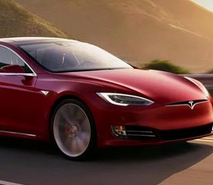 Tesla планирует использовать весь парк выпущеных автомобилей для обучения автопилота