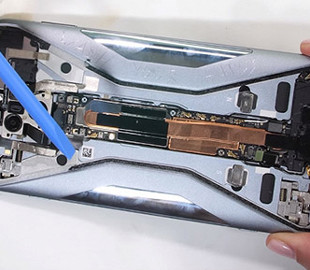 Игровой смартфон Black Shark 3 Pro испытали на прочность и разобрали