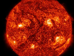 Сонце випустило у бік Землі два «спалахи-канібали»