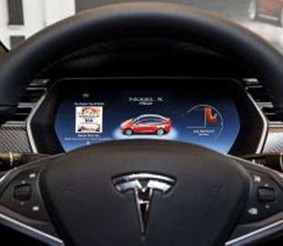 Tesla заставляет автомобили думать как люди