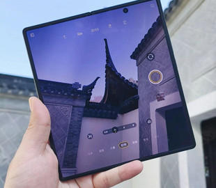 Первый складной смартфон Vivo стал хитом