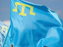 У соцмережах проводять флешмоб до Дня кримськотатарського прапора