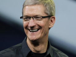 Глава Apple стал новым миллиардером