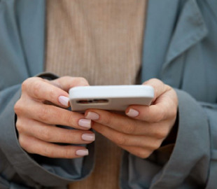 Що треба зробити зі щойно придбаним смартфоном, щоб користуватися ним було комфортніше