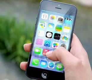 Apple анонсировал новую линейку iPhone 12