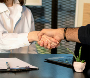 8 промптів для ChatGPT, які "оживлять" ваше резюме