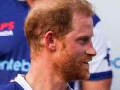 Нова зачіска принца Гаррі викликала в мережі вал насмішок