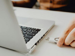 Не поспішайте викидати. 10 несподіваних способів використання USB-флешки, про які мало хто знає