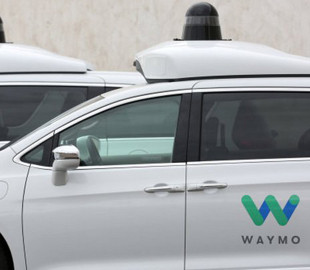 Google запускає безпілотне таксі в одному з американських міст