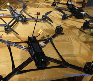 Спецпідрозділ «Тайфун» презентував школу пілотів дронів