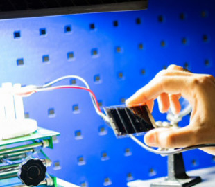 Достигнута рекордная эффективность сверхтонких солнечных панелей