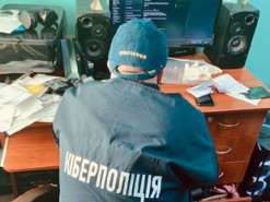Кіберполіцейські викрили хакера, який розповсюджував віруси