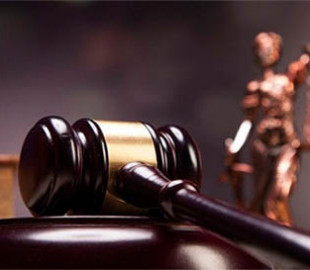 Три судові справи ПриватБанку відклали