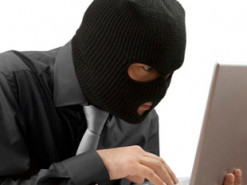 Тесты за 600 долларов и амулеты от коронавируса: как аферисты обманывают украинцев