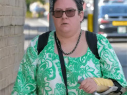 Британка два роки зустрічалася з "чоловіком", який виявився жінкою