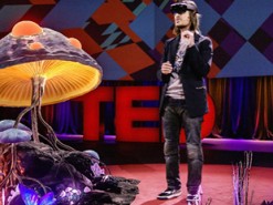 Глобальная AR-платформа научит людей жить в двух мирах