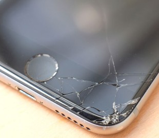 Сервисные центры предупредили об опасности замены дисплея iPhone 8 и X