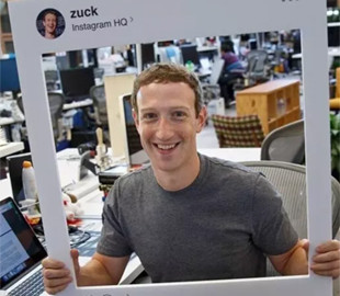 В Facebook посчитали, что Цукербергу лучше уйти из компании