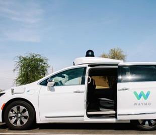 Глава Waymo отдаёт свою должность чернокожей женщине