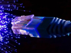 Google прокладає новий підводний кабель через океан