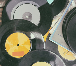 Программисты выложили под свободной лицензией миллиарды мелодий, чтобы спасти мир от музыкальной индустрии