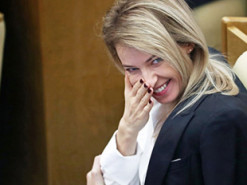 Поклонська запропонувала Маску переїхати в окупований Крим