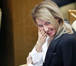 Поклонська запропонувала Маску переїхати в окупований Крим