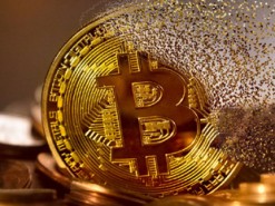 Криптовалютная пирамида обвалила курс биткоина