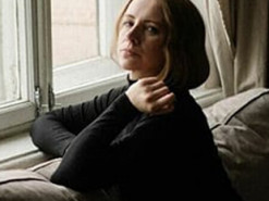 Программистка донесла в 2020-м на соседей за БЧБ-флаг, а теперь сама убежала в Литву