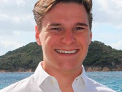 Вместе с Безосом в космос полетит самый молодой в мире астронавт