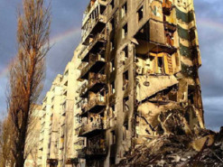 Ненависть має програти: Зеленський опублікував нові фото знищених війною міст