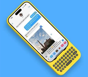 Вийшов чохол для iPhone, який перетворює його на кнопковий телефон