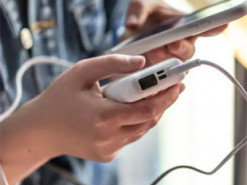 На випадок блекауту: як зарядити телефон