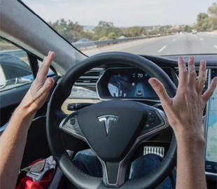 Функция автопилота Tesla будет доступна по подписке