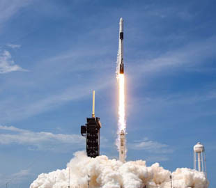 SpaceX заменяет сломанные двигатели на Falcon 9