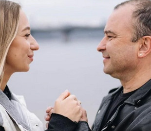 «Ніколи не розлучалися так надовго». Дружина Віктора Павлика поскаржилася на розлуку із чоловіком