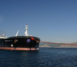 США активізували переговори про обмеження ціни на російську нафту – FT