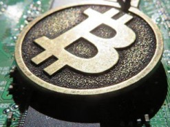 В Луцке похитили двух человек, чтобы завладеть их фермой для майнинга криптовалюты