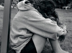 Заманював грошима і солодощами: під Дніпром дідусь ґвалтував 10-річну онуку