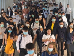 Японский робот следит за соблюдением масочного режима