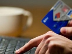 Доверчивая женщина обогатила интернет-мошенницу на 11000 грн