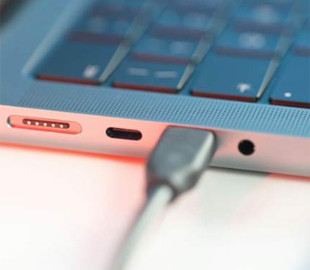 Як зарядити ноутбук від повербанка, якщо немає світла: корисні поради