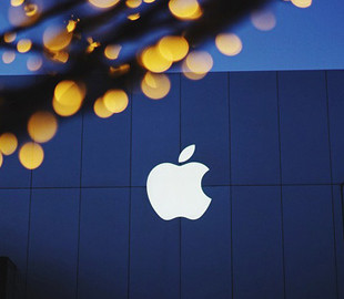 Apple запатентовала iPhone со вспомогательным экраном на задней крышке