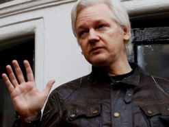 Эквадор потребовал от Ассанжа меньше писать в интернете