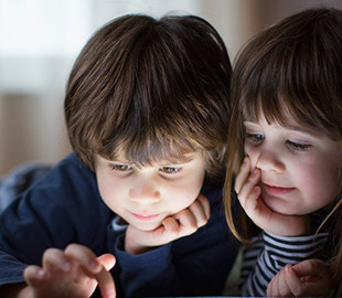 Интернет и социальные сети вредны для детей